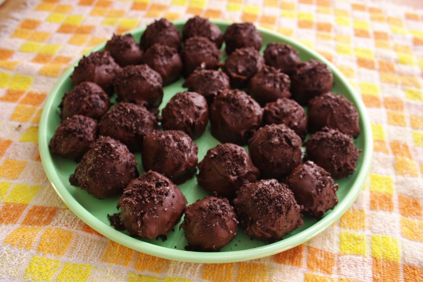 A plate of chocolate Oreo balls
