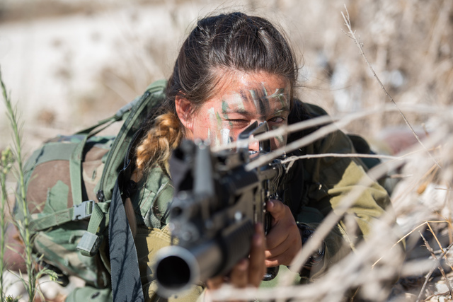 Woman soldier in the Israel Defense Forces